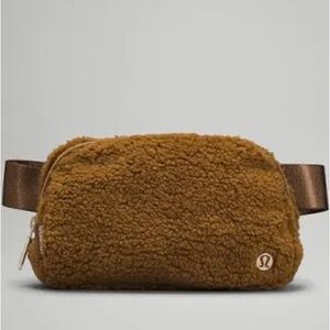 NWT RARE Lululemon Belt Bag
